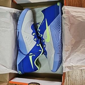 Nike Womens Metcon 2 Workout Shoes